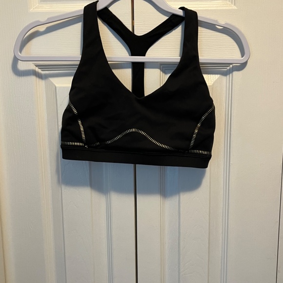 Lululemon size 6 bra top - Picture 2 of 8